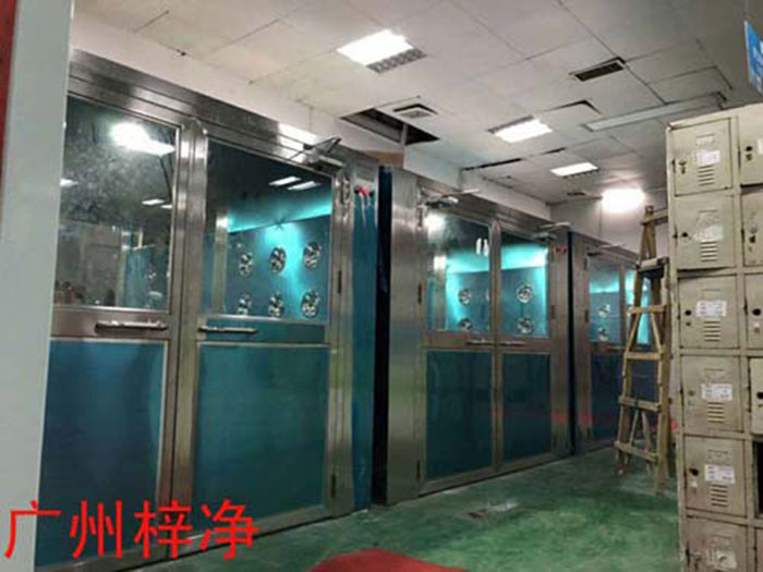 風淋室安裝現(xiàn)場實拍圖 風淋室安裝現(xiàn)場實拍圖