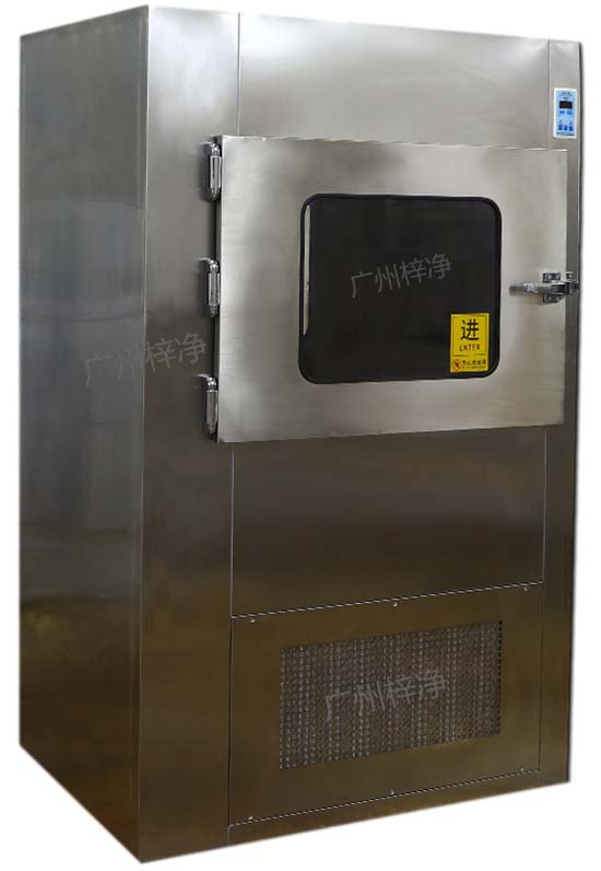 風淋傳遞窗主要用于潔凈室和非潔凈區(qū)之間或不同等級不同壓力的潔凈室之間傳遞小物件的設(shè)備